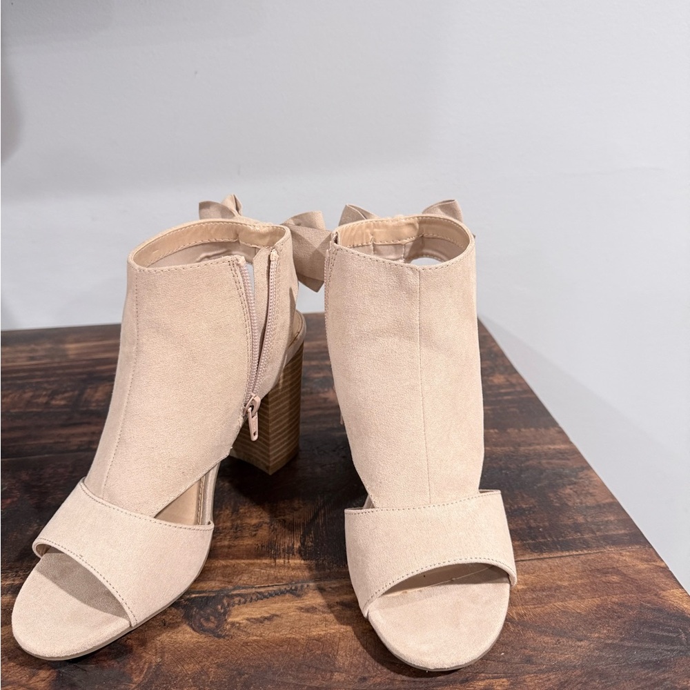 LC Lauren Conrad Beige Peep-Toe Heeled Boots